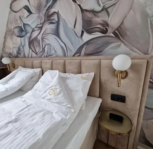 Luna 43 Luxury Apartment